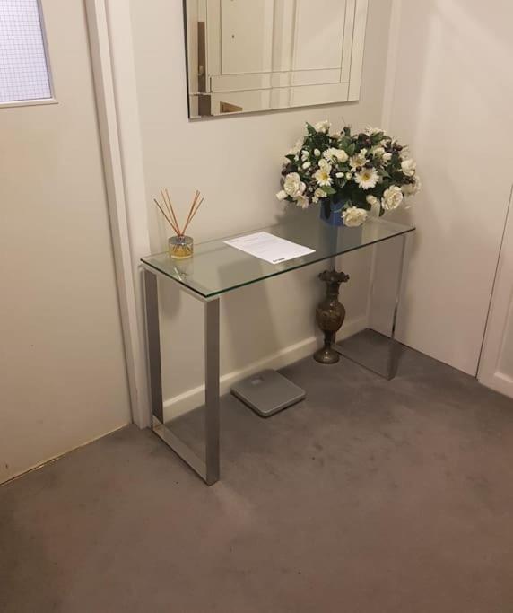 Flat Near Hyde Park, Location * Londres